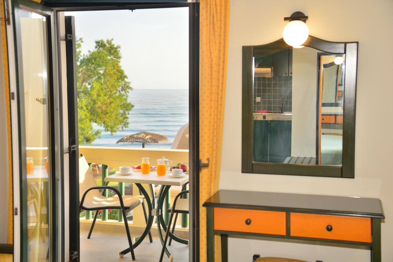 Maria Beach Hotel Kissamos Exterior photo