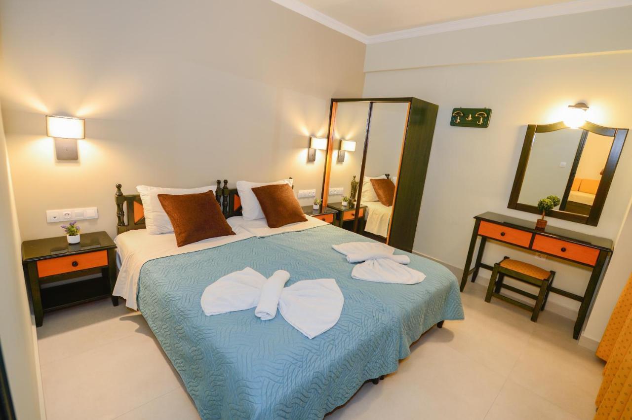 Maria Beach Hotel Kissamos Exterior photo